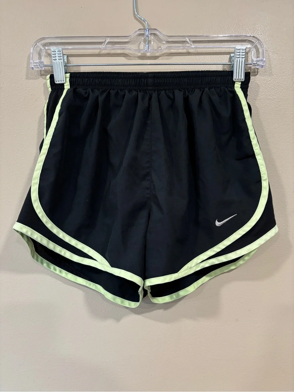 Nike Dri-Fit Women’s Black Active Shorts Size XS
